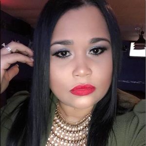 Meet your Posher, Xiomara